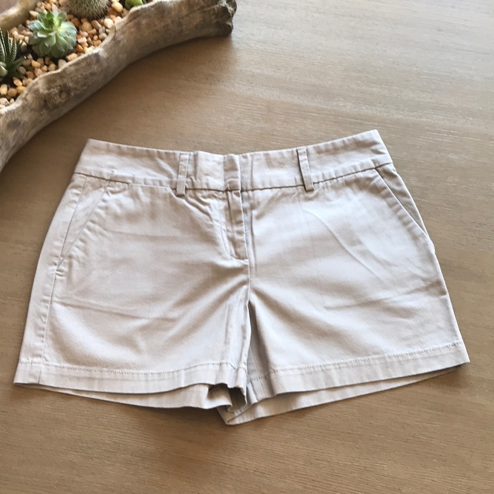 Knit short from AnnTaylor Loft size 4 EUC